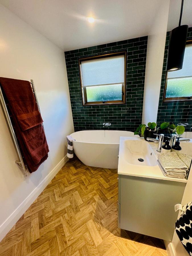 2 Bed Beckenham Beauty - Pet Friendly Vila Christchurch Exterior foto